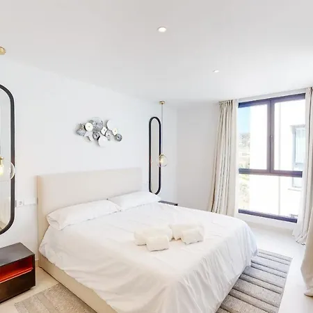 Higueron West Ii - Luxury New Built 3 Bed شقة فوينخيرولا