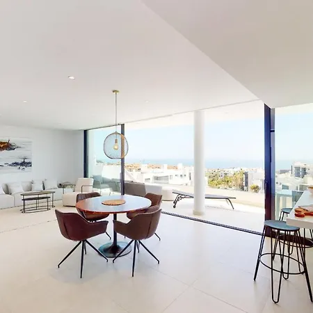 Higueron West Ii - Luxury New Built 3 Bed شقة فوينخيرولا